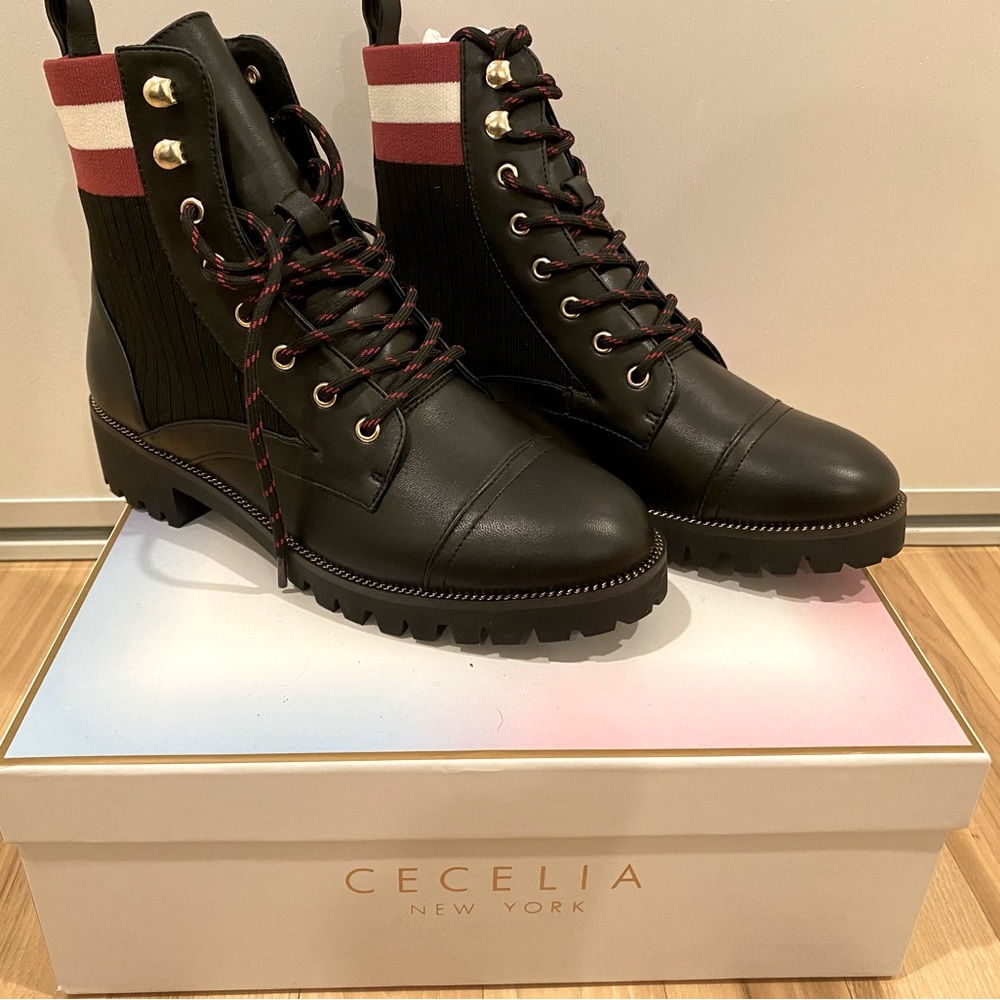 Cecelia New York Theo Black Lace-up boot size 8.5